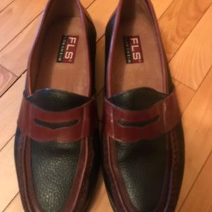 New Florsheim men’s leather loafers/ slip on shoes, size 10